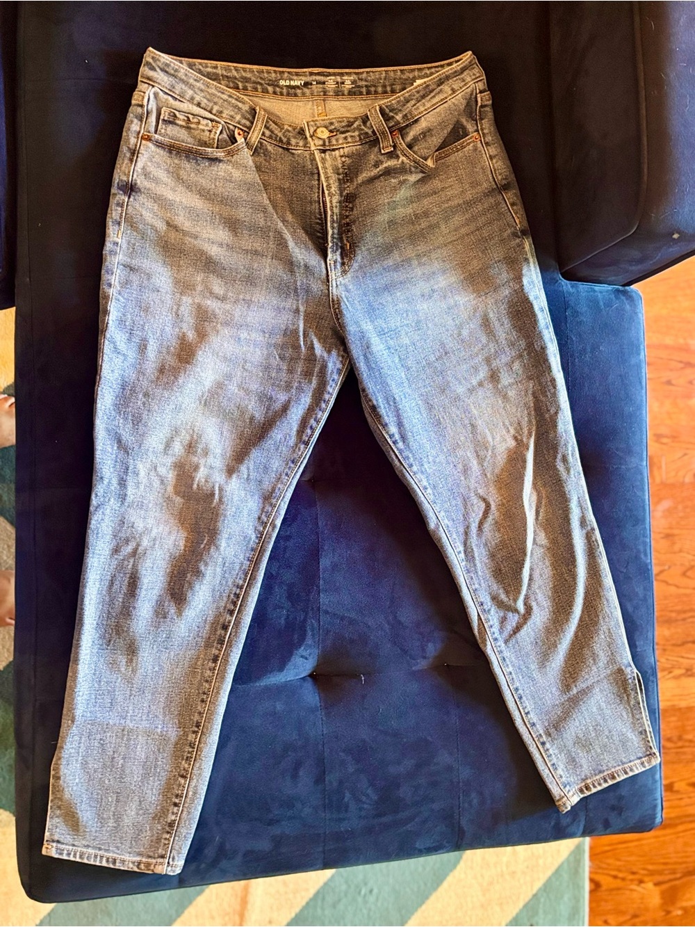 Old Navy Women's Straight Leg Jeans — Faded Blue